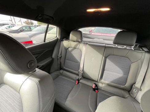 Used 2025 Buick Envista Preferred FWD image 39