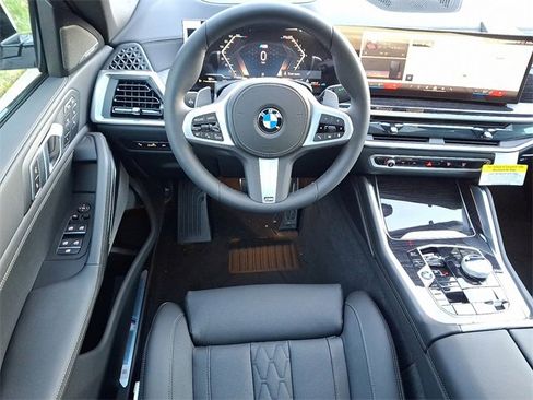 New 2026 BMW X6 xDrive40i w/ Executive Package image 10