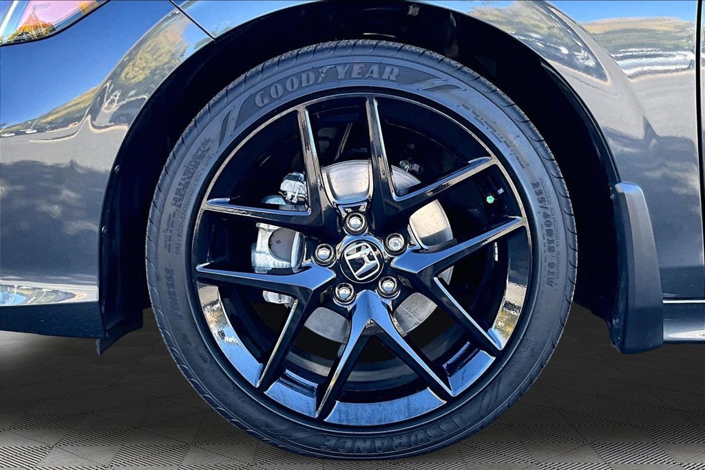 Certified 2025 Honda Civic Sport image 22