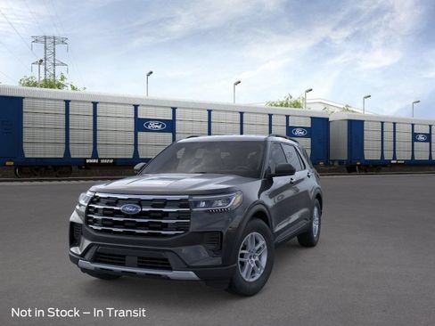 New 2026 Ford Explorer Active AWD/4WD image 2