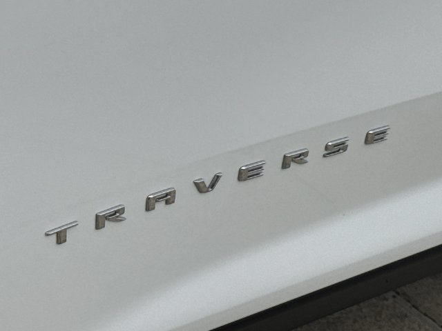 Certified 2026 Chevrolet Traverse LT w/ Driver Confidence Package FWD image 33
