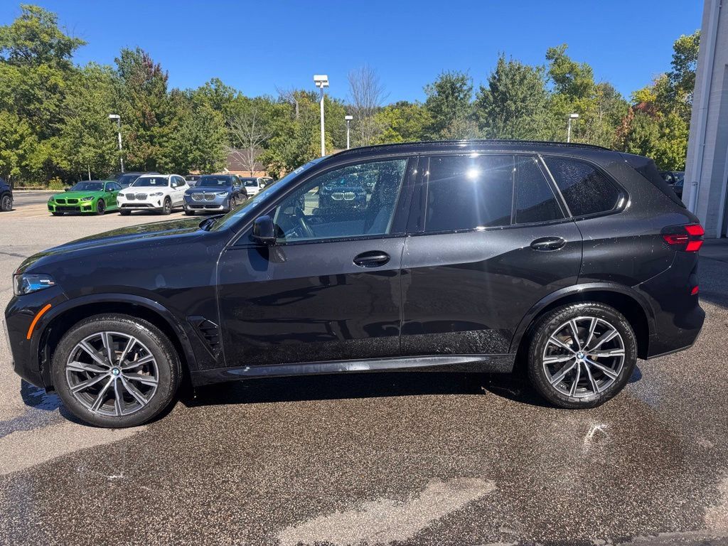 Used 2025 BMW X5 xDrive40i w/ Executive Package AWD/4WD image 4