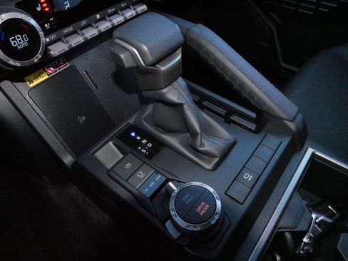 Certified 2025 Toyota 4Runner Limited image 24