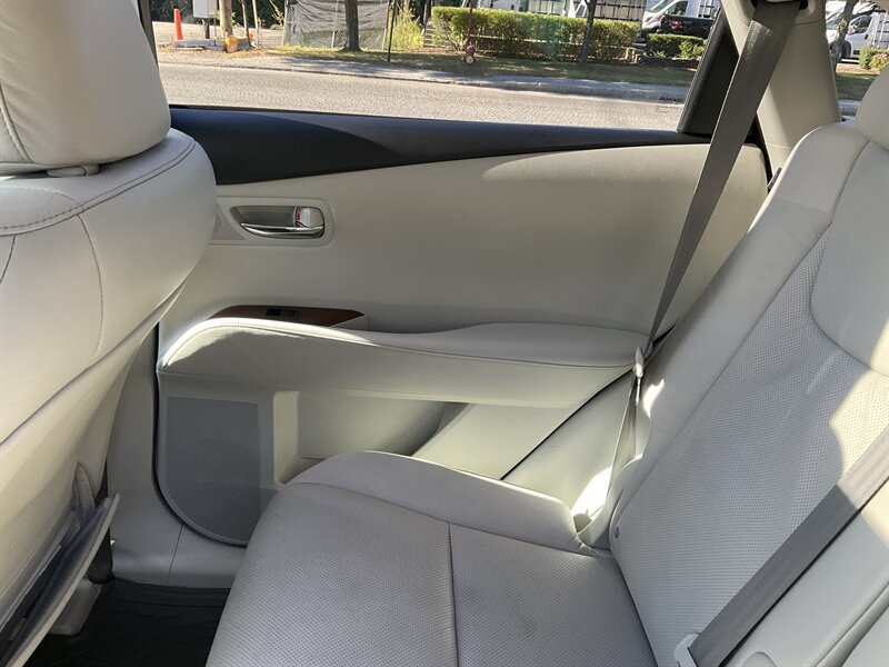 Used 2010 Lexus RX 350 AWD w/ Premium Pkg image 16