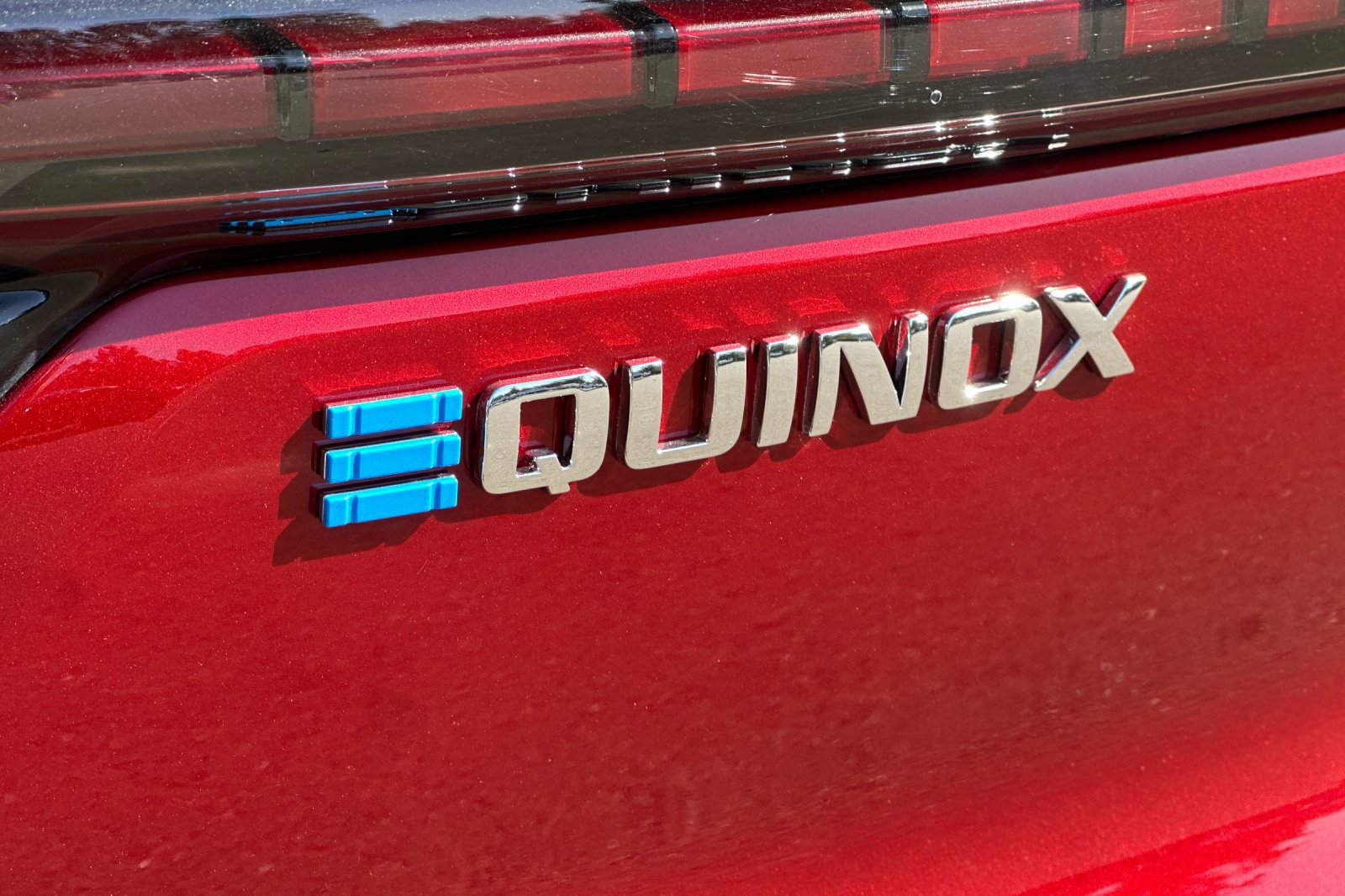 Used 2024 Chevrolet Equinox EV LT FWD image 50