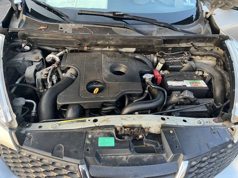 Used 2011 Nissan Juke SV AWD/4WD image 38