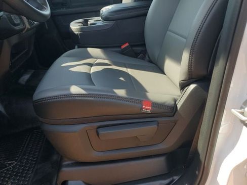 New 2026 RAM 3500 Tradesman w/ Chrome Appearance Group A AWD/4WD image 24