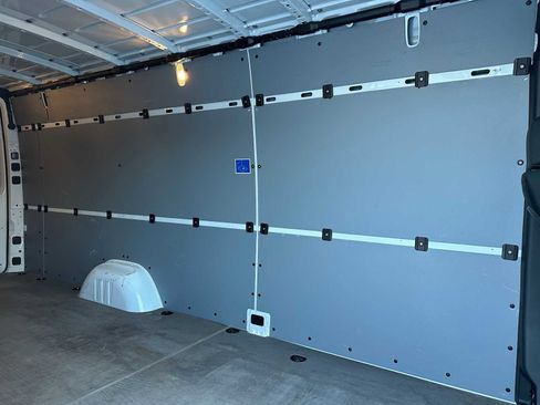 Used 2023 Mercedes-Benz Sprinter 2500 image 14