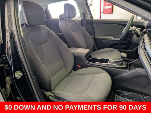 Used 2025 Kia K4 FWD image 28