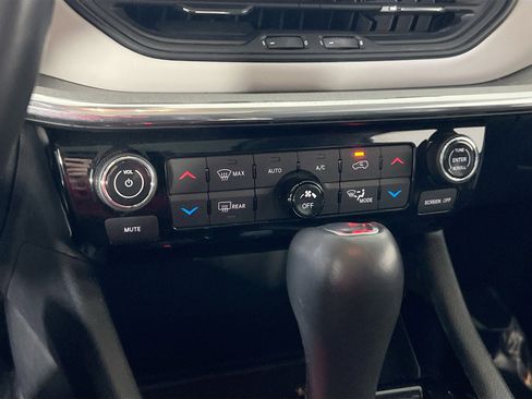 Used 2022 Jeep Compass Limited w/ Elite Group image 16