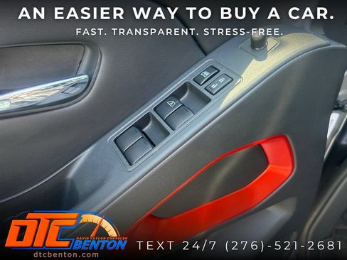 Used 2025 Nissan Frontier PRO-4X AWD/4WD image 12
