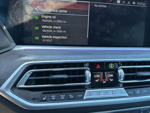 Used 2023 BMW X5 xDrive40i w/ Climate Comfort Package AWD/4WD image 6