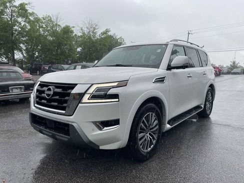 Used 2023 Nissan Armada SL RWD image 7