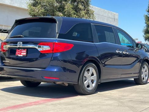 Used 2018 Honda Odyssey EX-L image 3