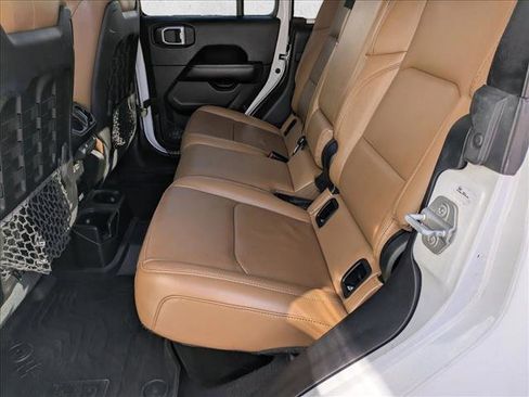 Used 2020 Jeep Gladiator Rubicon image 17