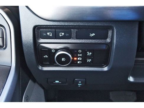 Used 2024 Ford F350 Lariat w/ Lariat Ultimate Package AWD/4WD image 20