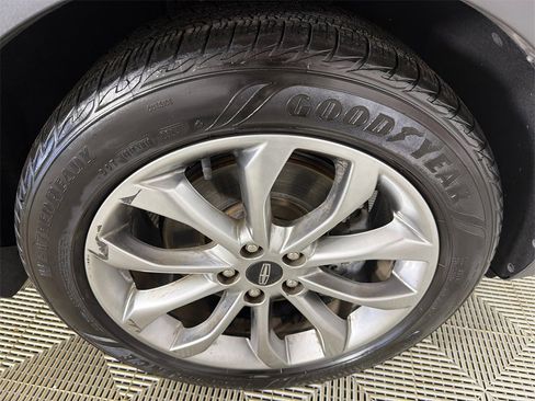 Used 2019 Lincoln MKC Select w/ Select Plus Package image 13