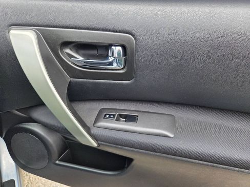 Used 2015 Nissan Rogue S w/ Convenience Package FWD image 18