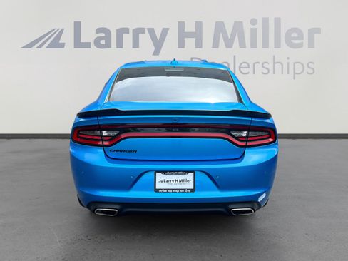 Used 2023 Dodge Charger SXT w/ Blacktop Package image 4