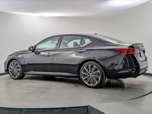 Used 2023 Nissan Altima 2.5 SL image 6