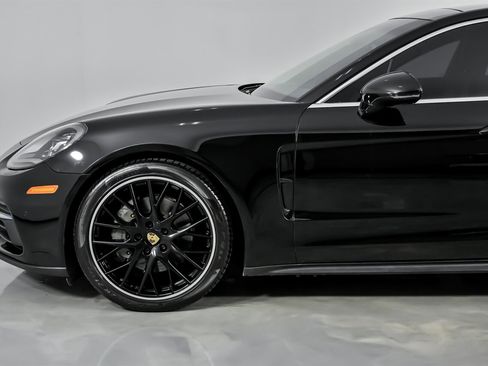 Used 2018 Porsche Panamera 4S image 7