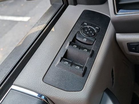 Used 2019 Ford F250 XLT image 38