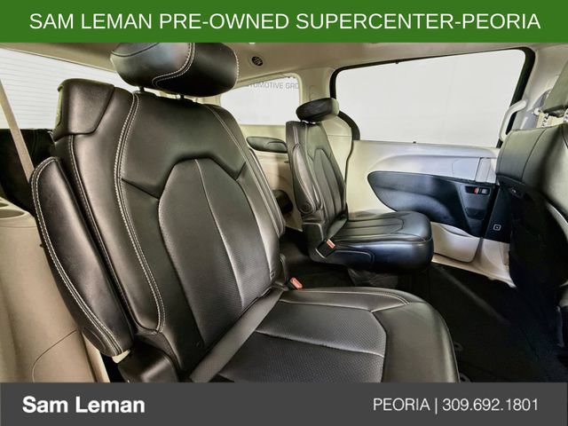 Used 2024 Chrysler Pacifica Touring-L FWD image 26