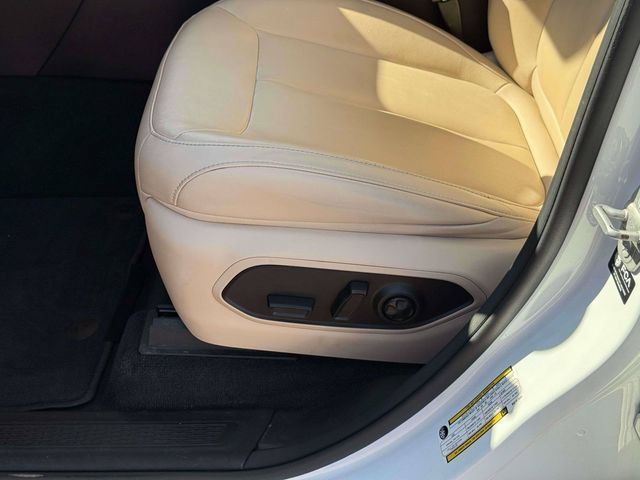 Used 2021 Jeep Grand Cherokee L Limited AWD/4WD image 19