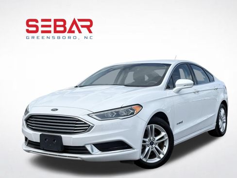 Used 2018 Ford Fusion SE w/ Equipment Group 602A FWD image 1