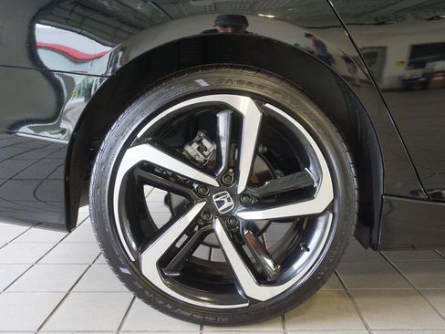 Used 2022 Honda Accord Sport image 30