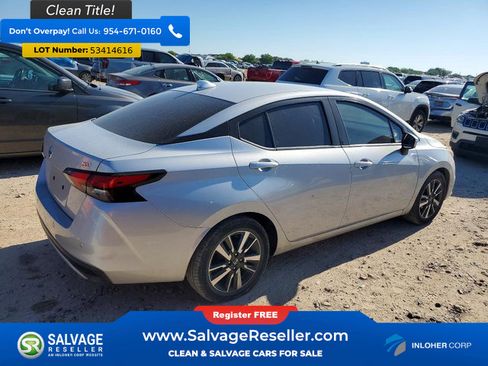 Used 2021 Nissan Versa SV FWD image 4