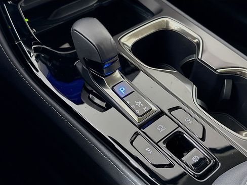 Certified 2025 Lexus NX 250 FWD w/ Premium Package image 17