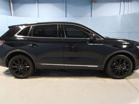 Used 2023 Lincoln Nautilus Reserve w/ Monochromatic Package image 35