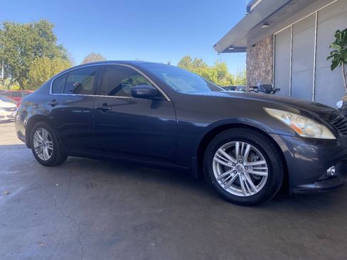 Used 2011 INFINITI G37 Journey w/ Premium Pkg RWD image 6