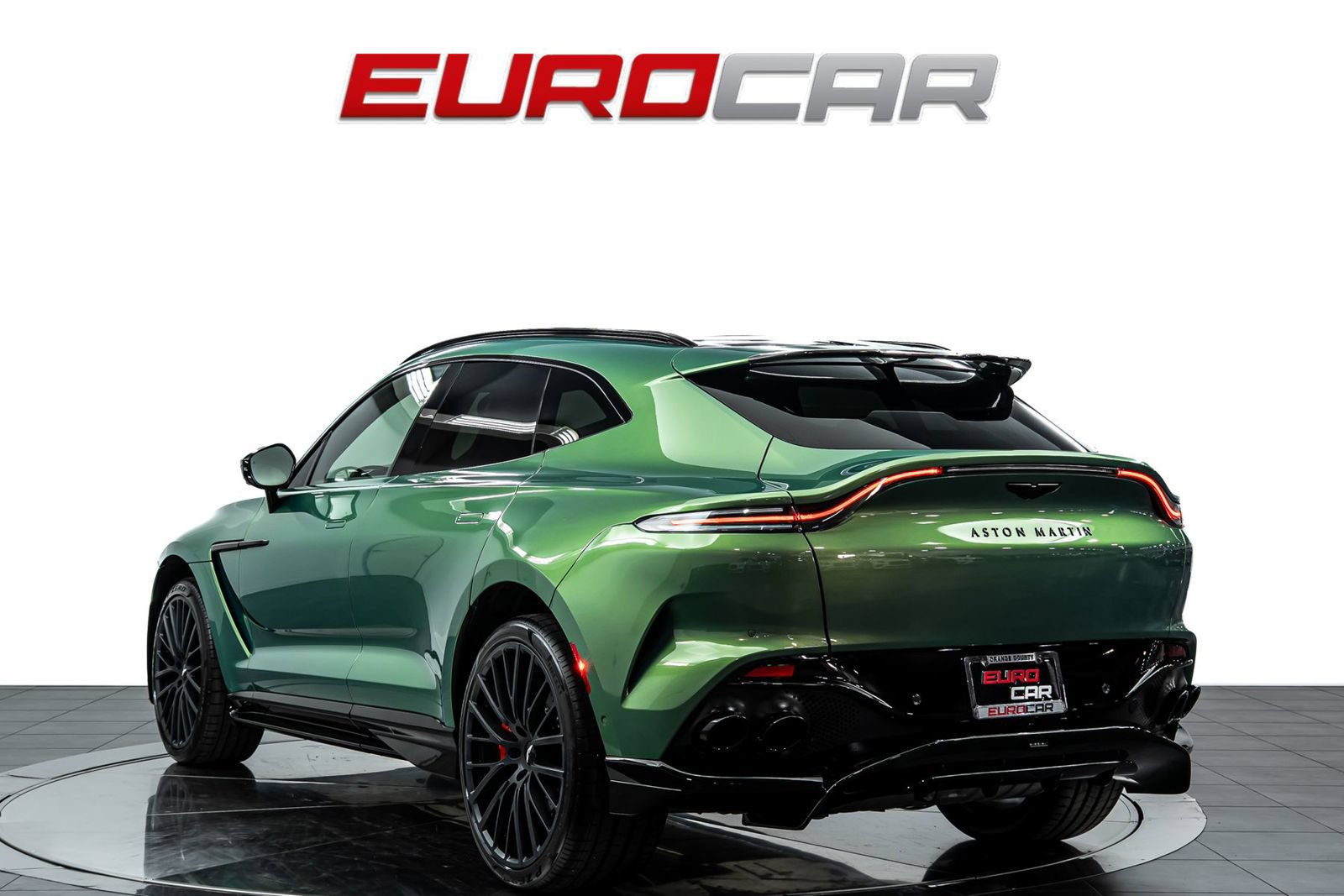 Used 2023 Aston Martin DBX 707 AWD/4WD image 3