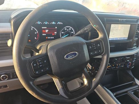 Used 2025 Ford F250 XLT w/ FX4 Off-Road Package image 6