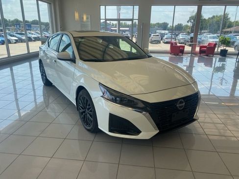 New 2025 Nissan Altima 2.5 SV w/ SV Special Edition Package image 8