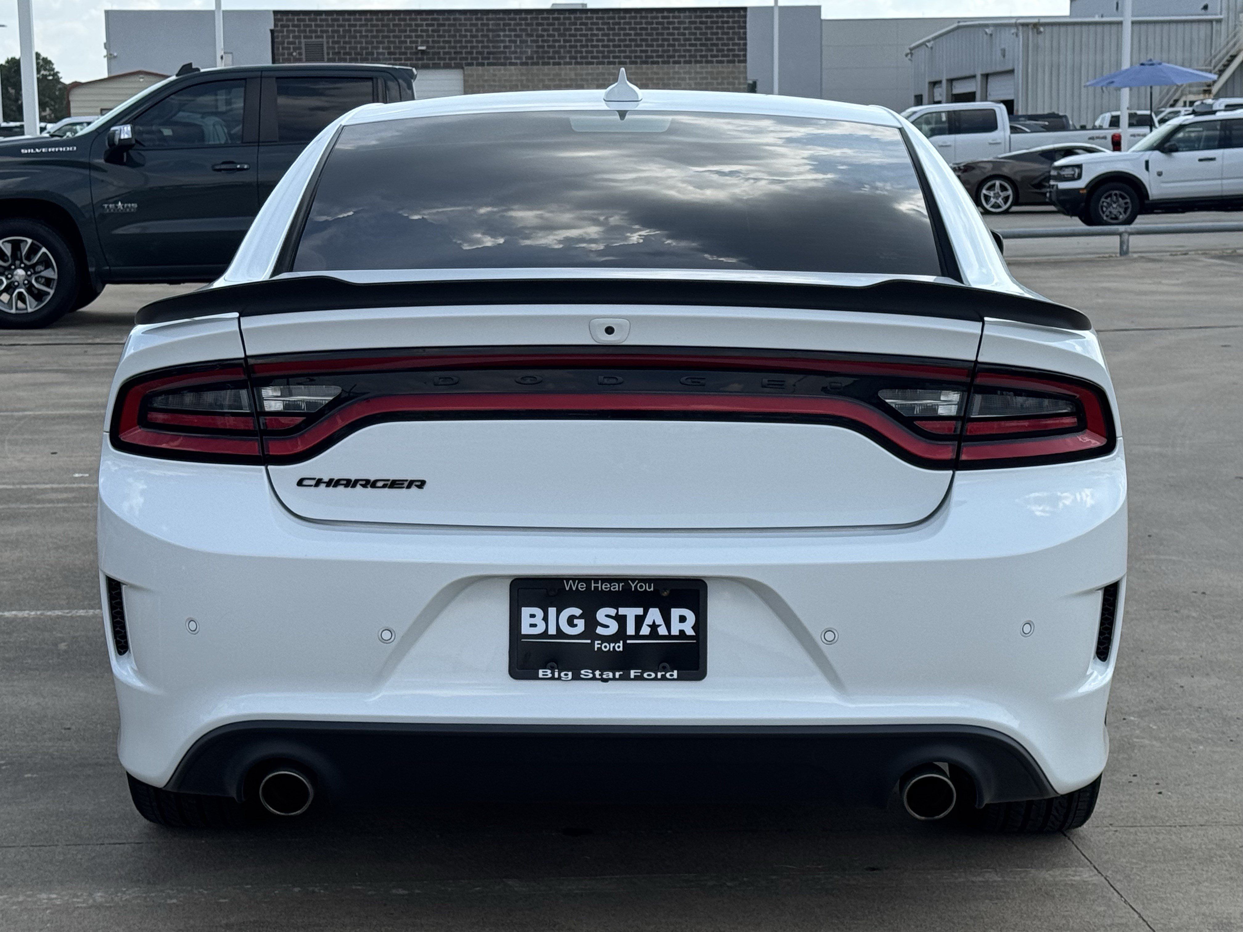 Used 2022 Dodge Charger GT w/ Blacktop Package RWD image 9