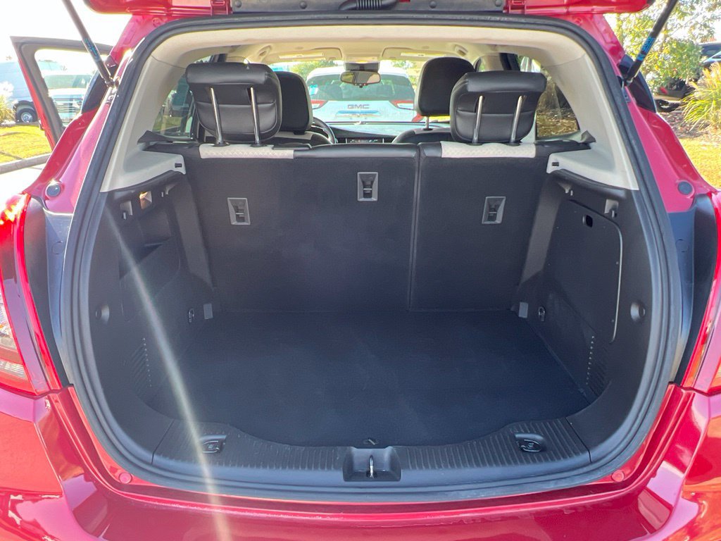 Used 2019 Buick Encore Preferred AWD/4WD image 10