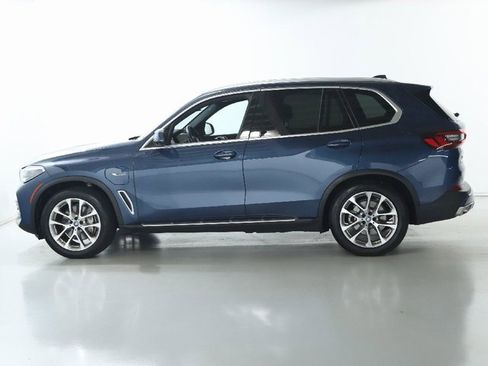 Certified 2022 BMW X5 xDrive45e w/ Executive Package image 41