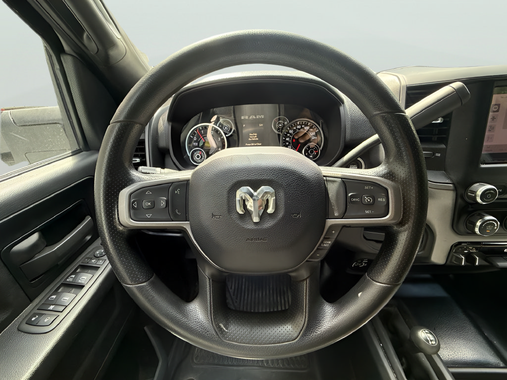Used 2024 RAM 3500 Tradesman w/ Chrome Appearance Group AWD/4WD image 12