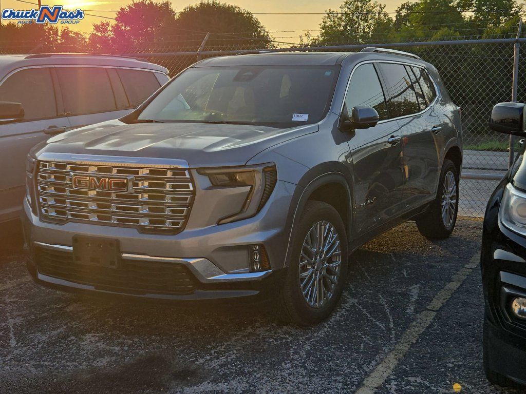 Used 2025 GMC Acadia Denali FWD image 3
