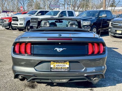Used 2018 Ford Mustang Premium image 5