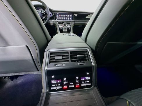 Used 2023 Porsche Panamera Turbo S image 27