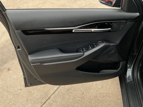 Used 2025 Kia Seltos S image 13