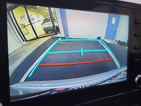 Used 2022 Toyota Corolla LE image 19