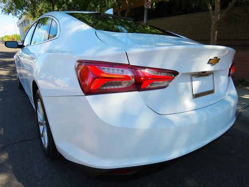 Used 2021 Chevrolet Malibu LT image 5