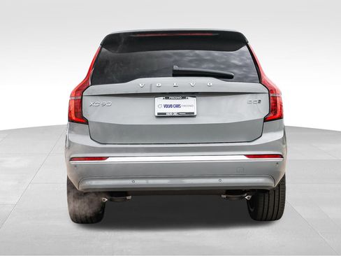 New 2026 Volvo XC90 B5 Plus w/ Protection Package image 6