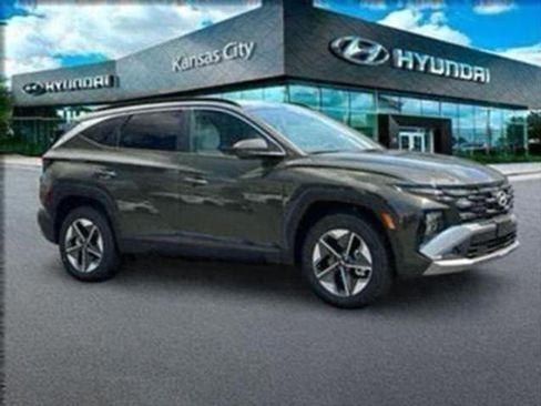 Certified 2025 Hyundai Tucson SEL image 10