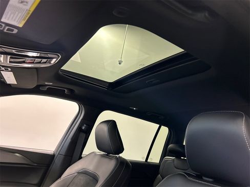 New 2025 Jeep Grand Cherokee L Altitude image 27